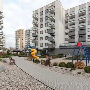 Chill Airport Apartment