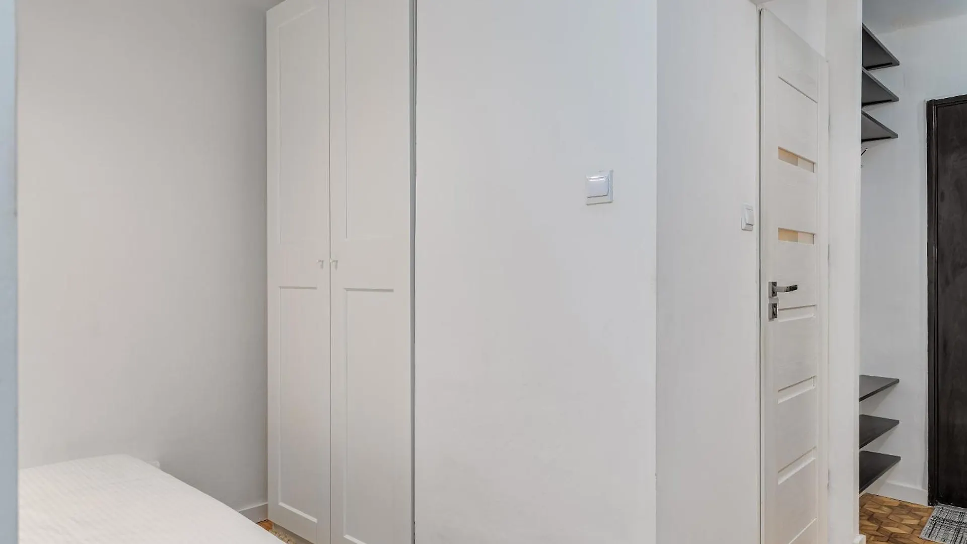 Apartment Grzybowska 6 By Nyx Apart B Warschau Polen